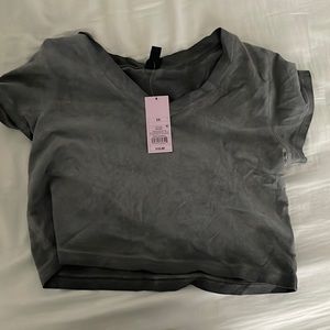 grey crop top